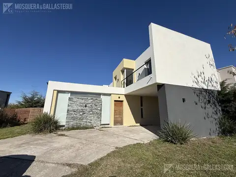 Casa en Alquiler al Sur
