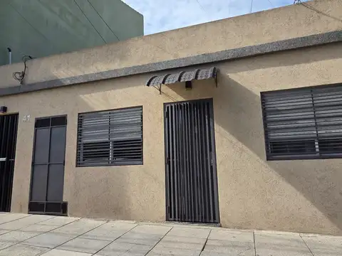 ALQUILER DE PH 2 AMB CON PATIO EN CIUDAD MADERO, LA MATANZA