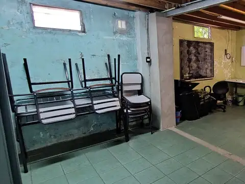 CASA DE USOS MULTIPLES MATADEROS 465 M2 CUBIERTOS