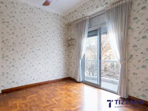 Venta Departamento 3 ambientes al frente Balcon en barracas