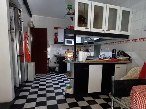 Casa 4 ambientes con 3 baños