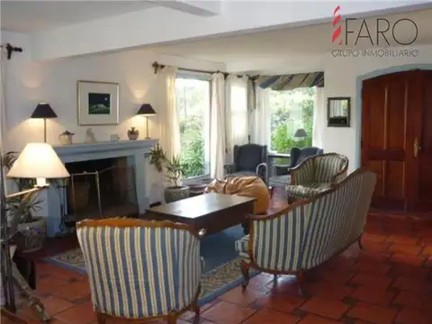 Casa en Alquiler de 4 dormitorios