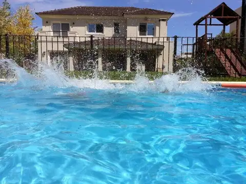 Casa en Alquiler al Noroeste