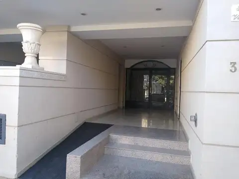 Fotheringham 300, Piso 2