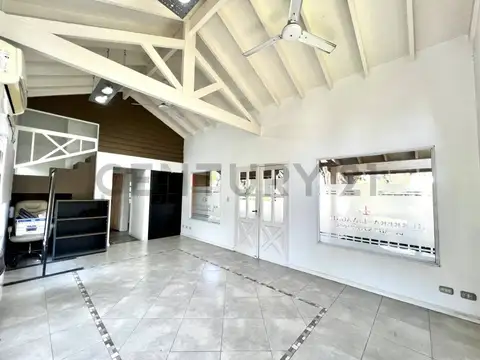 Oficina 2 ambientes con 1 baño