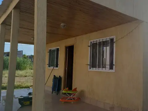 Venta de dos viviendas industrializadas, Medrano