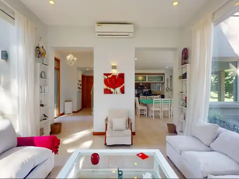 Casa en Venta al Oeste