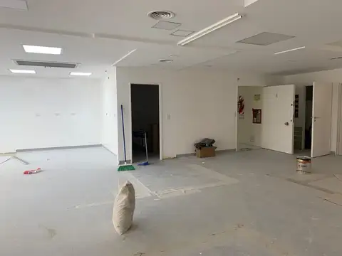 Oficina Monoambiente con 2 baños