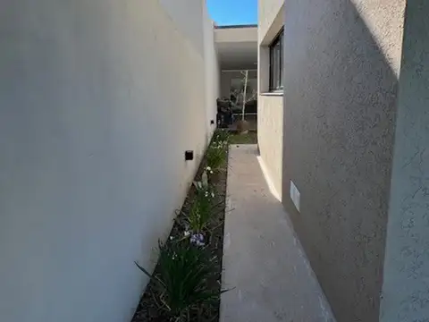 Casa en Venta al Este