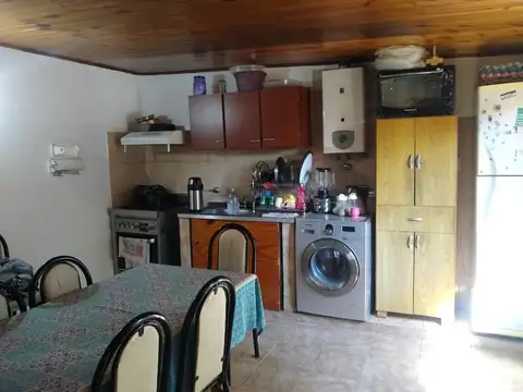 Casa 3 ambientes con 1 baño