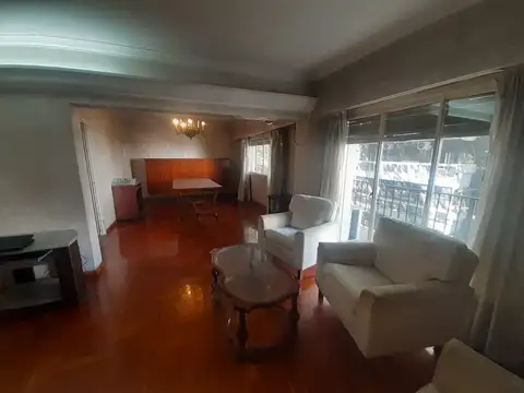 Departamento en Venta de 5 ambientes