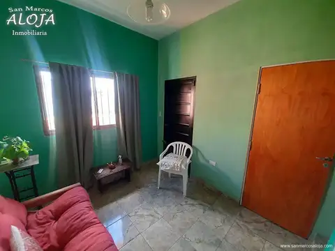 Casa 5 ambientes con 1 baño