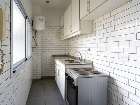Pena 3100, Piso 2