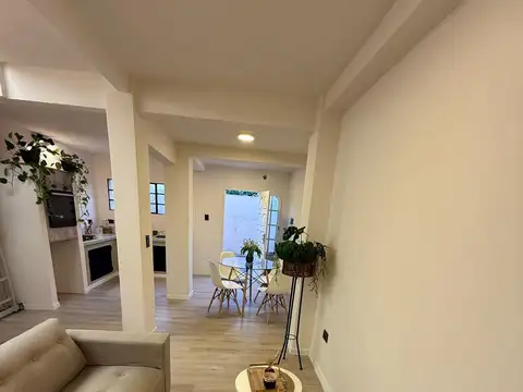 Depto Tipo Casa en Alquiler de 2 dormitorios