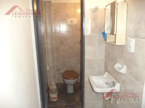 Local en Alquiler en Lomas Del Mirador, $ 600.000