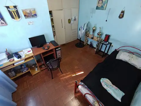 Depto Tipo Casa en Venta 40 años