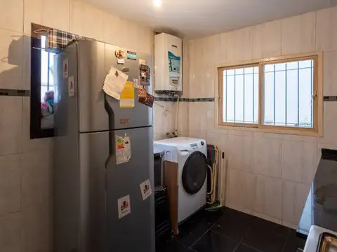 Depto Tipo Casa en Venta 50 años