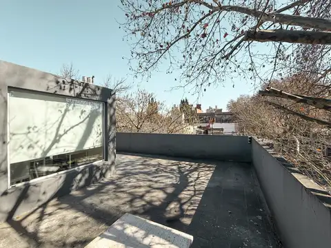 Oficina 5 ambientes con 1 baño