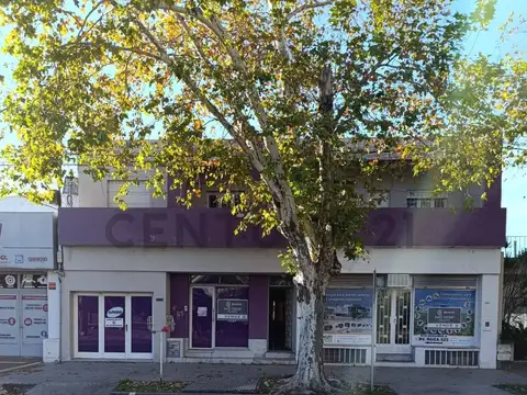 SE VENDE IMPORTANTE INMUEBLE EN RAFAELA