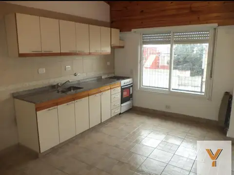 Depto Tipo Casa en Venta en Crucesita, USD 75.000