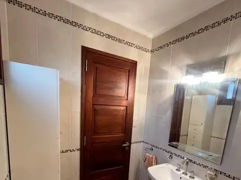 VENTA CASA 3 DORMITORIOS ZONA CENTRO
