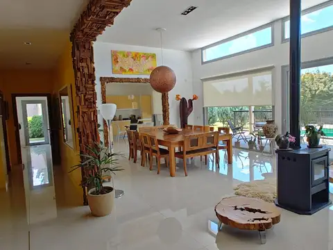 Casa en Venta en Fincas de San Vicente, USD 480.000