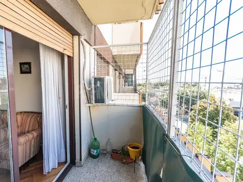 Venta Dpto. 5° Piso. Floresta, 3 Amb. Fte. Balcón