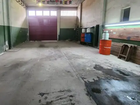 SE ALQUILA GALPON 240M2 EN LOMAS DEL MIRADOR