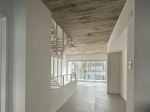 Depto Tipo Casa 3 ambientes con 2 baños