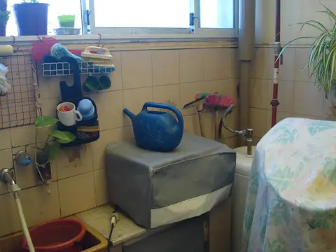 PH AL FRENTE CON COCHERA RAMOS MEJIA