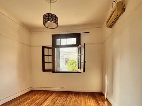 Casa en Venta en Flores, USD 450.000