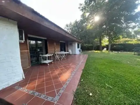 Casa en Venta con 1 cochera