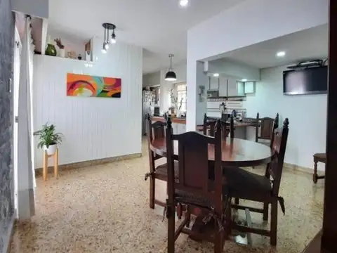 HERMOSA CASA CON GRAN LOTE A LA VENTA, OPORTUNIDAD
