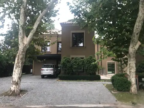 Talar De Pacheco