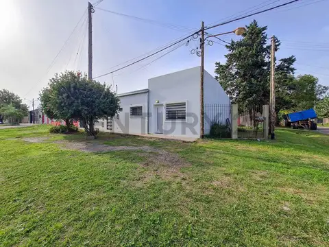 CASA EN VENTA TRES DORMITORIOS EN MELCHOR ROMERO