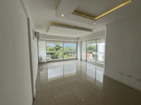 Eva Perón 8100 , Piso 3