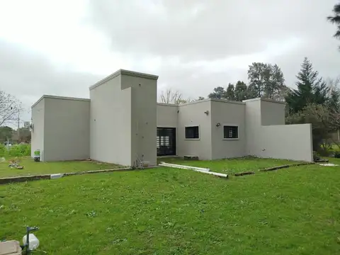 CASA 3 AMBIENTES VENTA CAÑUELAS APTO CREDITO