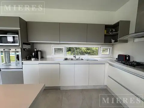 Casa en Alquiler en San Matias, USD 2.200