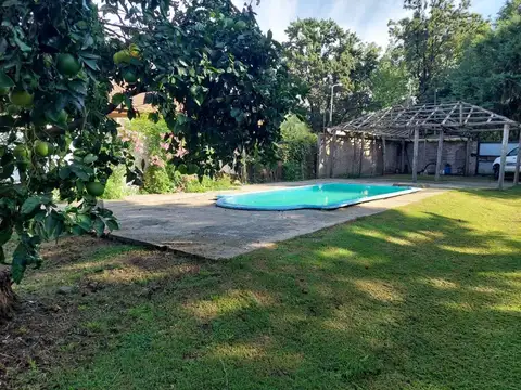 Casa 6 ambientes con 2 baños