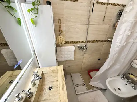 Casa 3 ambientes - Berazategui, Parrilla + cochera