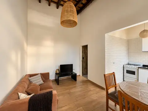 Depto Tipo Casa 2 ambientes con 1 baño