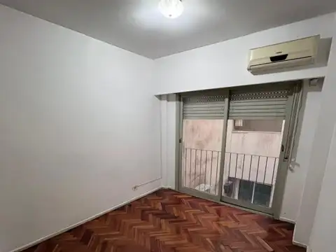 Departamento en Venta en Villa del Parque, USD 62.000