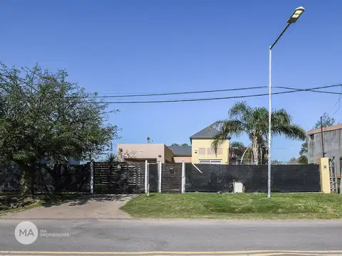 Casa 3 Dormitorios - Tierra De Sueños 2 - Roldán | Venta