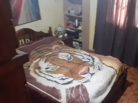 VENDO Hermosa casa en Marques de Sobremonte!