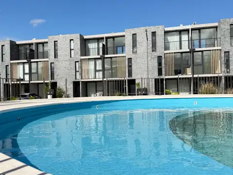 Sunny Tigre - Triplex 4 ambientes en venta a estrenar