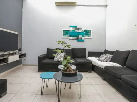 Depto Tipo Casa en Venta 53 años