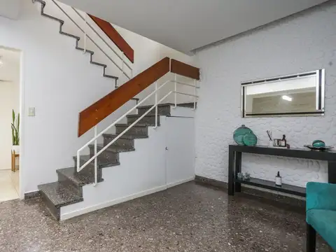 Depto Tipo Casa en Venta en Liniers, USD 235.000