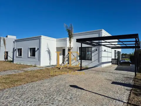 Venta de casa a laguna en B° San Matías,Financiación,Escobar