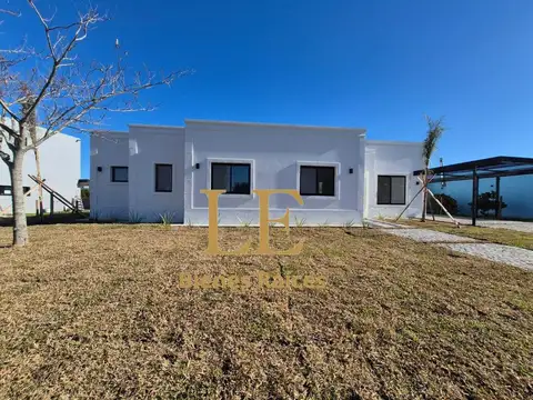 Venta de casa San Matias a laguna Escobar