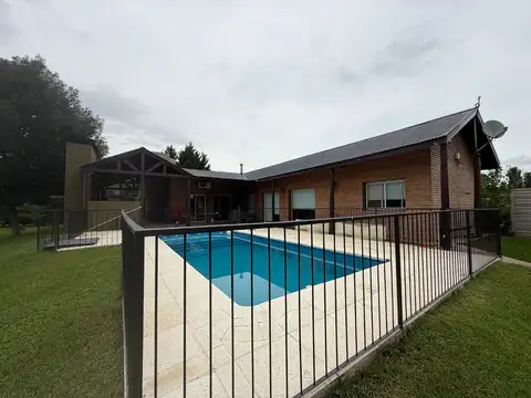 Casa en Venta en Diego Gaynor, USD 250.000